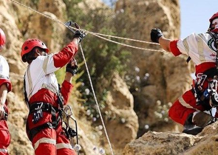 نجات کوهنورد گرفتار در روستای خراجیان