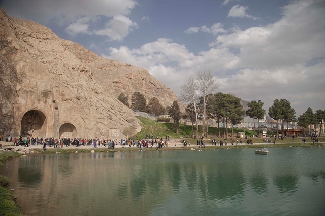 بیش از ۵۳هزار نفر از محوطه طاق‌بستان بازدید کردند