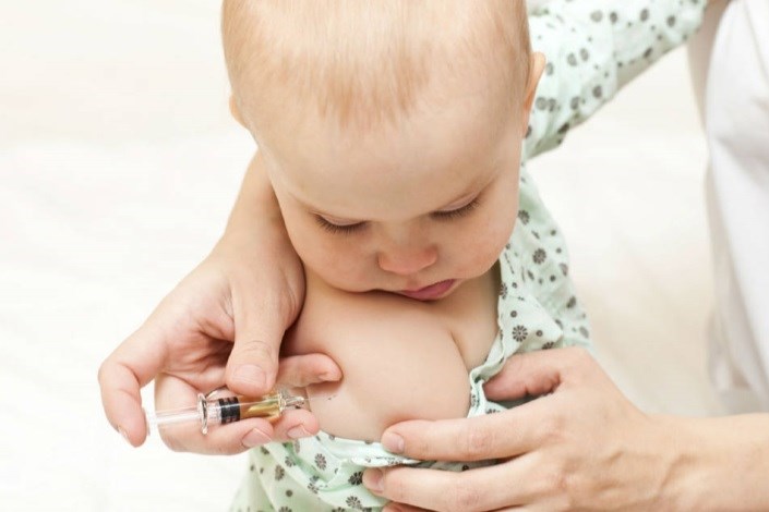ضرورت تزریق دو نوبت واکسن سرخک برای کودکان یک ساله و ۱۸ ماهه