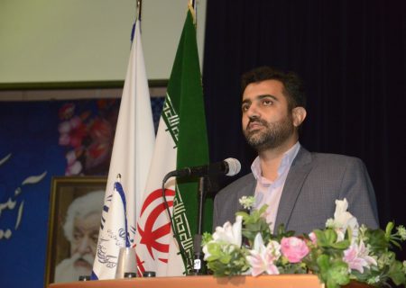 استاد یوسفی و استاد کشاورز همچون رودی پر برکت برای استان هستند