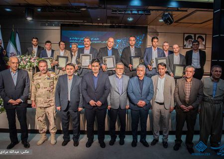 تجلیل از صادرکنندگان نمونه استان همزمان با شورای گفت‌وگوی دولت و بخش خصوصی استان کرمانشاه