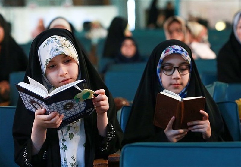 داستان‌های قرآنی را با زبان “قصه” و “نمایش” به دانش‌آموزان منتقل کنیم
