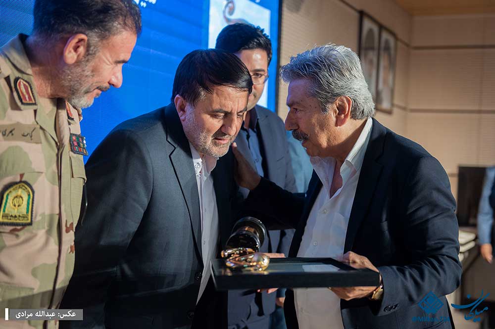 شیرین بیان زاگرس واحد برتر صادرات شد