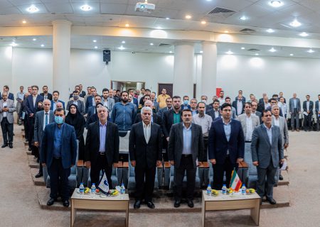 نشست هم اندیشی استاندار و مدیران استان با صنعتگران و معدنکاران استان کرمانشاه