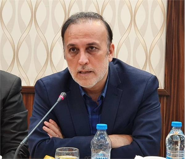  آموزش در دنیا به سمت هوش مصنوعی پیش رفته و ما نیز نباید از این قافله عقب بمانیم