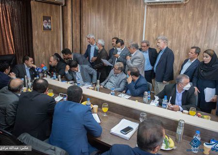 دیدار چهره به چهره صنعتگران و معدنکاران با استاندار و مدیران استان کرمانشاه