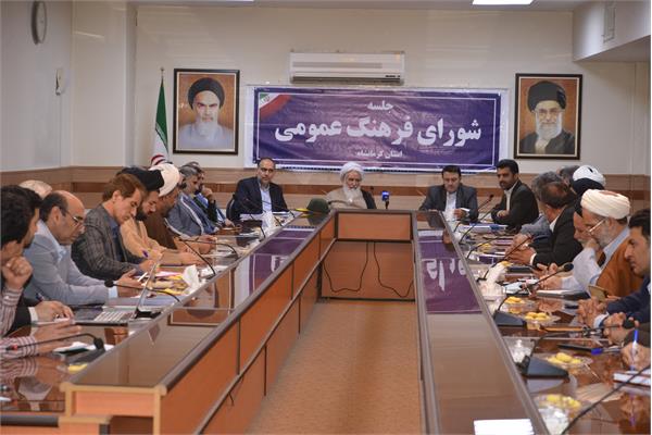 کرمانشاه باید به عنوان مرکز صادرات کالا های فرهنگی به عراق ظاهر شود