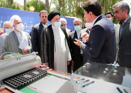 بازدید رئیس جمهور از نمایشگاه توانمندی‌های شرکت‌های دانش‌بنیان استان کرمانشاه