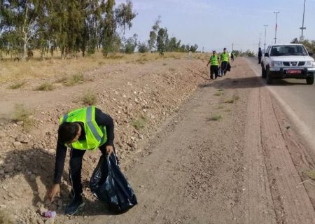 پاکسازی مسیر زوار اربعین با ۲۵ نفر از محکومین مجازات های جایگزین حبس در کرمانشاه