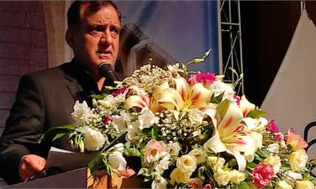 افزایش شاخص امید به زندگی و افزایش خدمات درمانی در کشور ، نشان از مجاهدت عظیم جامعه پزشکی دارد