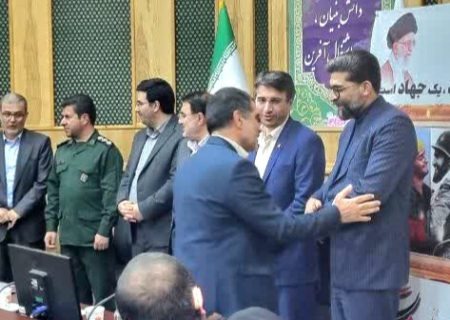 از مديرعامل شرکت توزیع نیروی برق کرمانشاه در ستاد تسهیل، تجلیل شد