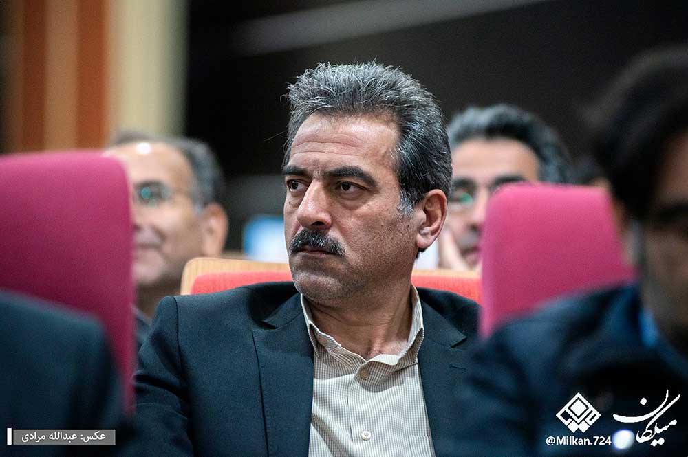    تاکنون ۲۶ هزار هکتار از اراضی گندم آبی استان کرمانشاه زیر کشت قرار دادی رفته است