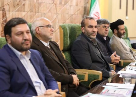 کرمانشاه با مدیریت پول محور، پیشرفت نمی کند
