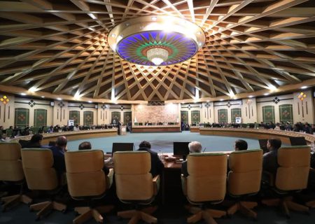 با مدیر تجملاتی برخورد خواهیم کرد