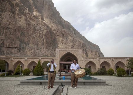صخره‌نوردی و پرواز با بالن در جشن نوروز کرمانشاه