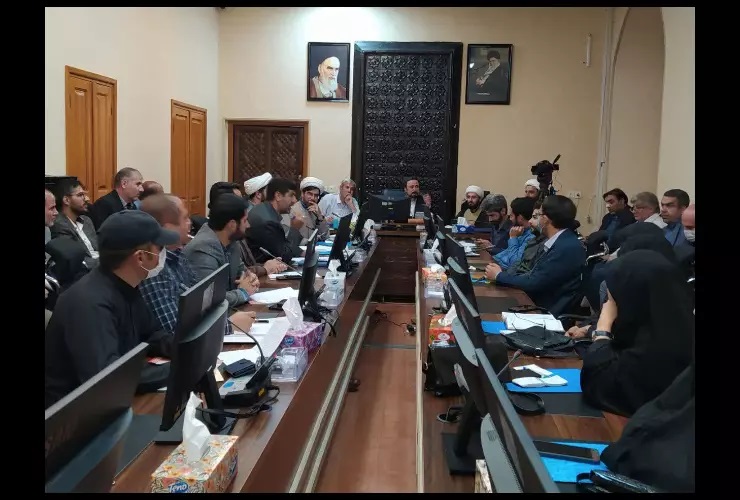 رسیدگی به مشکلات محلات حاشیه نشین كرمانشاه با حضور شهردار