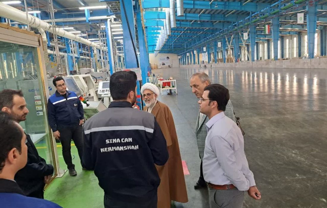 اهداء تجهیزات پزشکی به مرکز بهداشت هرسین و خانه بهداشت روستای پریوه توسط خیرین سلامت