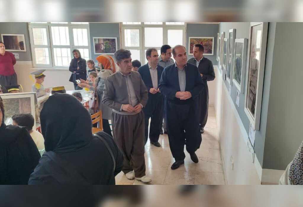 نمایشگاه عکس “هه‌ورامان” در مرکز روانسر برگزار شد
