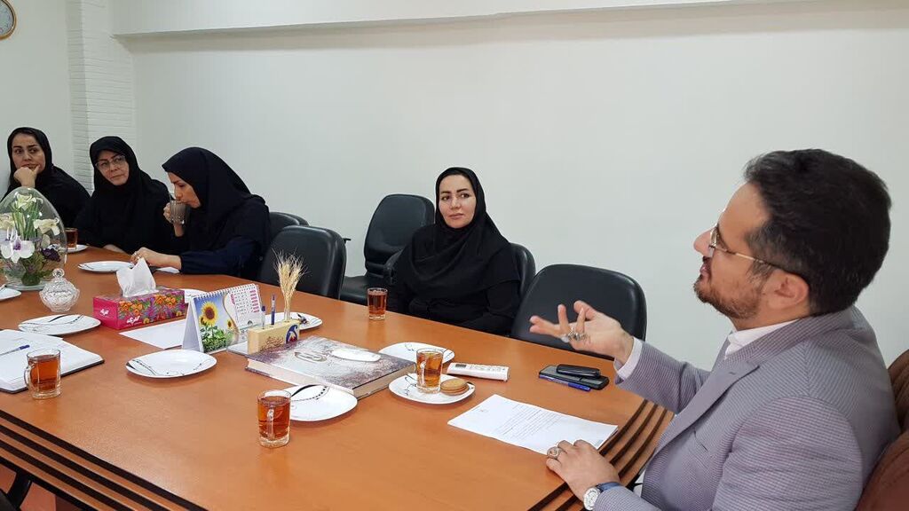 مردمی بودن عنصر کلیدی در حکومت دینی