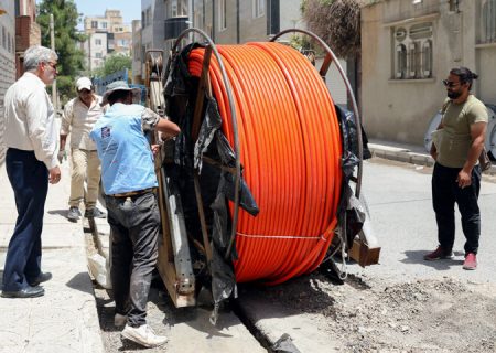عملیات اجرایی پروژه فیبرنوری شهرستان گیلانغرب کلید خورد
