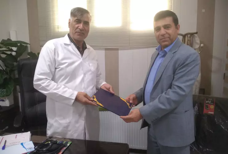 لزوم تجلیل ویژه از پزشکان مردم‌دار و خیر