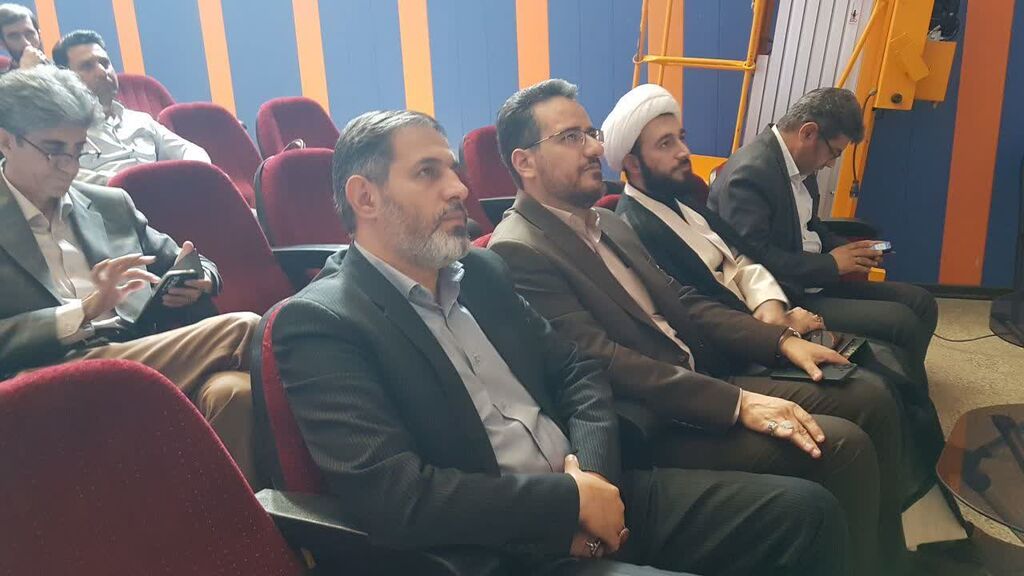در کنار هم با محوریت کانون کرمانشاه فضای متناسب کودکان را فراهم کنیم