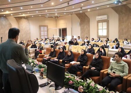 برگزاری کارگاه آموزشی تربیت مربی همیاران اجتماعی استان کرمانشاه