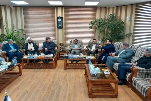 جلسه مشترک هیئت رئیسه واحد کرمانشاه با فرمانده انتظامی استان کرمانشاه