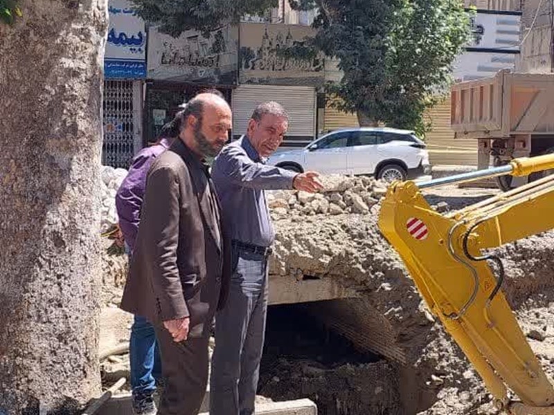 بازدید سرزده معاون هماهنگی امور عمرانی استانداری کرمانشاه از پروژه ساماندهی پل رودخانه آبشوران