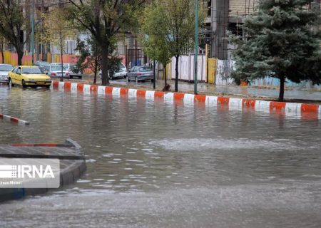 آغاز فصل بارش‌ها و لزوم پاکسازی کانال‌های آب در شهر کرمانشاه