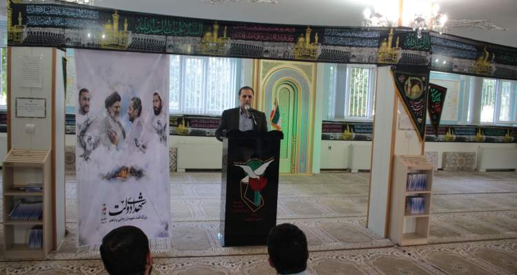 رضایتمندی جامعه ایثارگری نتیجه فعالیت همگانی همکاران در بنیاد استان است