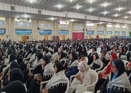 تبیین فرهنگ ایثار و شهادت در جامعه لازم است و جوانان ما باید با شهدا آشنا شوند