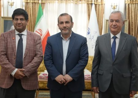 دیداری سه جانبه در استانداری کرمانشاه برای توسعه روابط استان با کشورهای منطقه