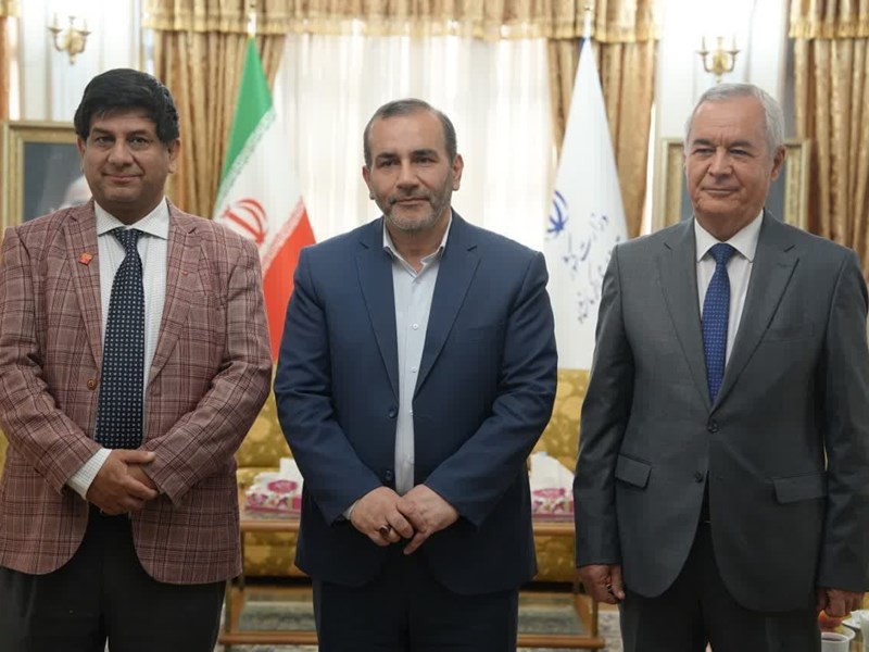 دیداری سه جانبه در استانداری کرمانشاه برای توسعه روابط استان با کشورهای منطقه