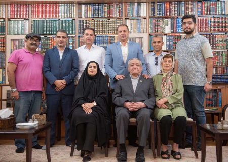 دیدار اعضای انجمن ورزشی نویسان کرمانشاه با استاد «نادر تقی زاده» پیشکسوت ورزش و ورزشی نویس