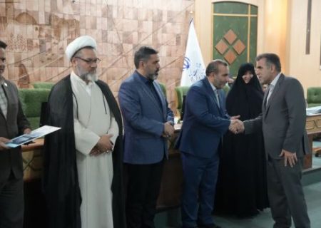 آیین اختتامیه بانوان تاثیر گذار استان کرمانشاه برگزار شد
