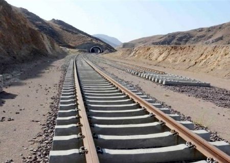 اختصاص ۲۰۰ میلیون دلار اعتبار برای راه‌آهن کرمانشاه به خسروی