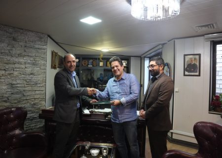 تجلیل مدیرکل میراث‌فرهنگی کرمانشاه از هنرمند بین‌المللی منبت