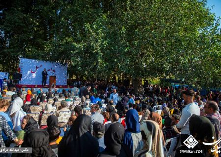 نخستین جشنواره بادام و عسل بیلوار کرمانشاه برگزار شد