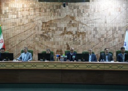 مدیران باید بحران را مدیریت کنند نه اینکه خود بخشی از بحران باشند/ کار اقتصادی شخصی برای مدیران استان ممنوع است