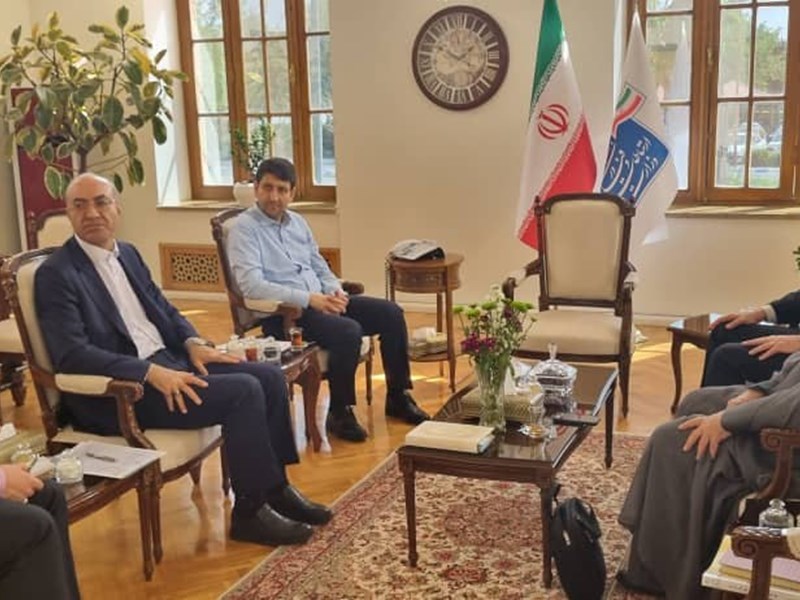 از نوار مرزی تا عمق روستاها؛ زیرساخت‌های ارتباطی کرمانشاه تقویت می‌شود/ وعده وزارت ارتباطات برای جهش در توسعه فیبرنوری کرمانشاه
