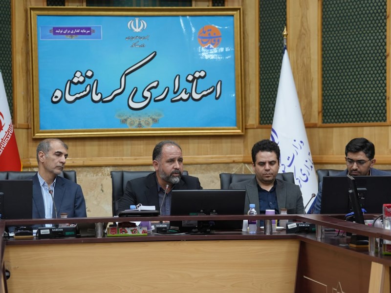 تحول اقتصادی استان با تکیه بر نخبگان و ظرفیت‌های بومی محقق می‌شود
