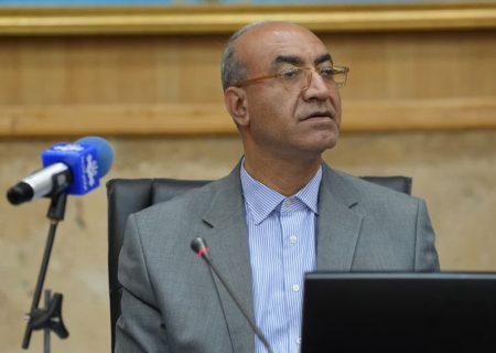ضرورت انتشار بسته‌های حمایتی سرمایه‌گذاری تا پایان فروردین/ بانک‌های ضعیف در پرداخت تسهیلات به وزارت اقتصاد معرفی شوند