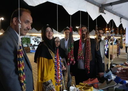 نمایشگاه صنایع‌دستی در سلیمانیه ثمره تلاش مدیریت خطر پذیر کرمانشاه است