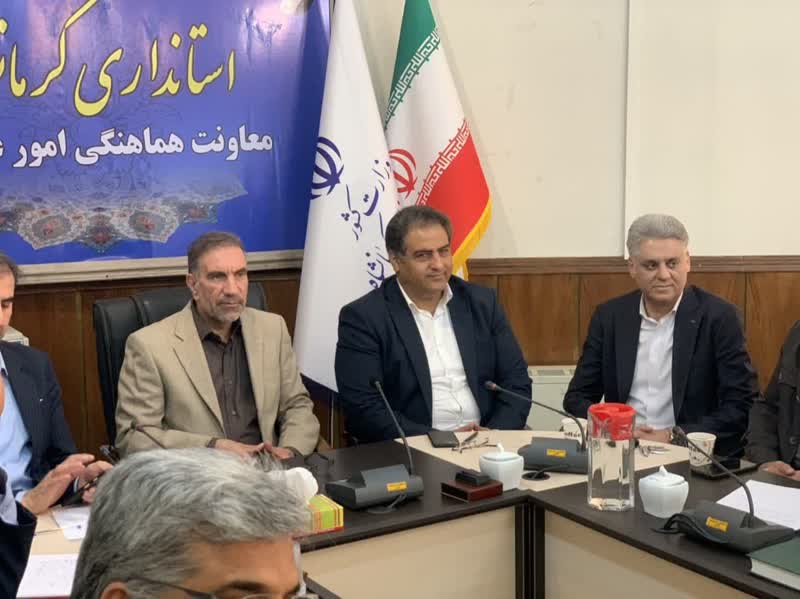 طرح انتقال پساب کرمانشاه به صنایع شرق استان بررسی شد