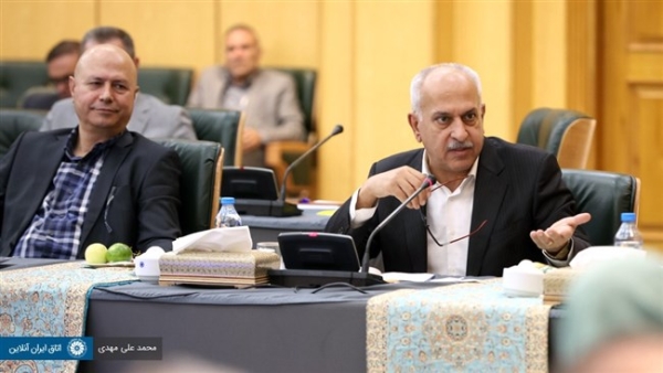 نرخ ارز ترجیحی با یک شیب ملایمی افزایش پیدا کند