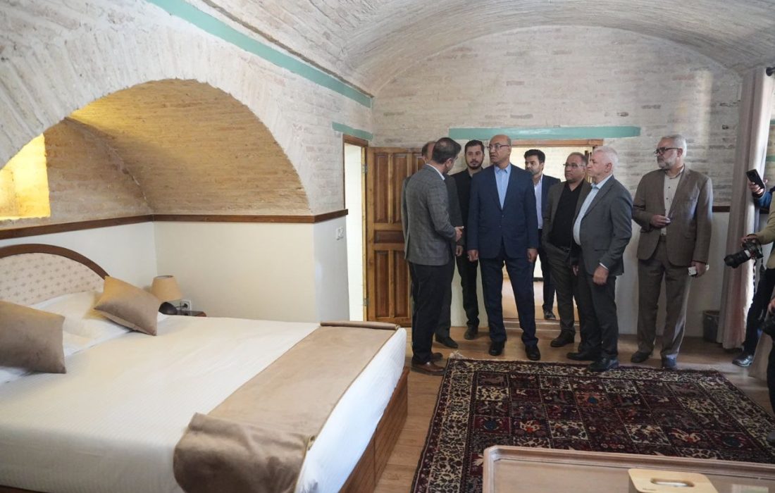 هتل بوتیک آریانا در محله تاریخی فیضآباد کرمانشاه افتتاح شد