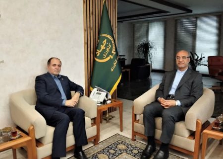 قول مساعد وزیر برای حل مشکلات چغندرکاران کرمانشاه /پیگیری تکمیل سامانه گرمسیری با هدف جهش ۸۰۰ هزار تنی تولیدات کشاورزی