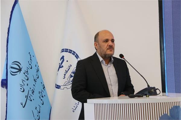 اشتغال خدمات محور می‌تواند معضل بیکاری کرمانشاه را حل کند