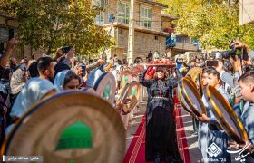 جشن شکرانه برداشت انار در روستای ساتیاری شهرستان پاوه
